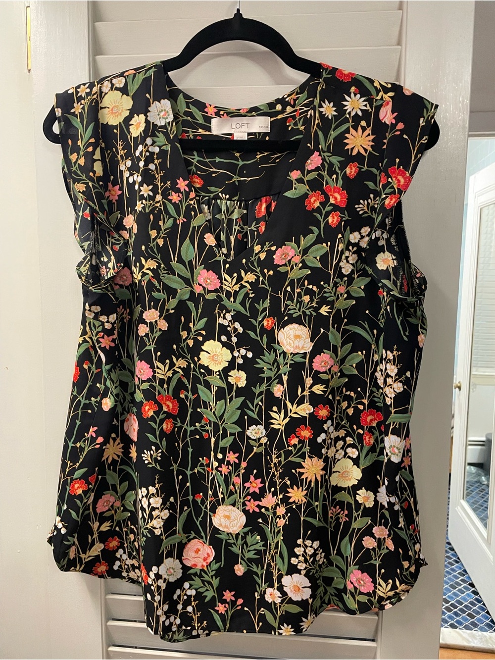 LOFT Black Floral Cap-Sleeve V-neck Ruffle Blouse